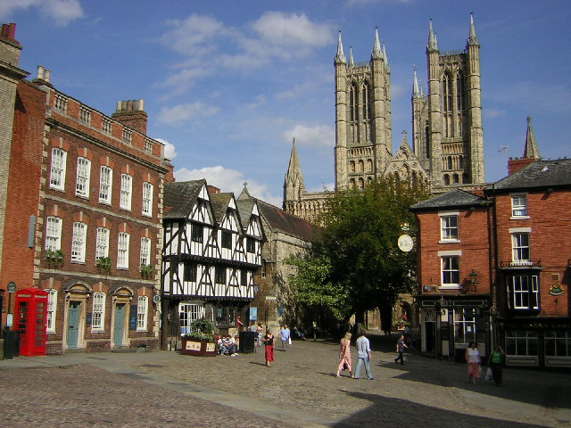 lincoln castle square